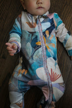 Load image into Gallery viewer, R36 - Botanical Flare