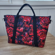 Load image into Gallery viewer, R25 - Ruin of Roses