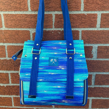 Load image into Gallery viewer, R23 - Aquatic Shimmer