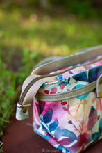 Load image into Gallery viewer, Pre-Order R41 - July 10th - July 24th - Colorful Heather Leaves