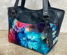 Load image into Gallery viewer, R36 - Watered Carnations