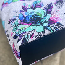 Load image into Gallery viewer, Teal Heather Bouquets