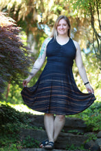 Load image into Gallery viewer, Pre-Order R41 - July 10th - July 24th - Black Golden Waves Border