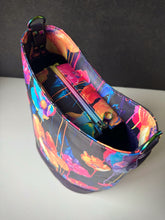 Load image into Gallery viewer, R32 - Dripping Paint Floral