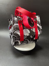 Load image into Gallery viewer, R33 - Abstract Jersey