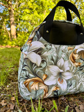 Load image into Gallery viewer, White Blossoms