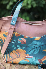 Load image into Gallery viewer, R31 - Moody Monstera