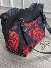 Load image into Gallery viewer, R25 - Ruin of Roses