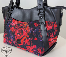 Load image into Gallery viewer, R25 - Ruin of Roses