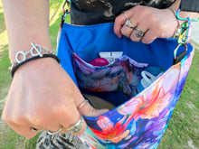 Load image into Gallery viewer, Alcohol Ink Lily