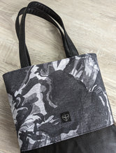 Load image into Gallery viewer, R14 - Stormy