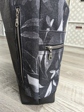 Load image into Gallery viewer, R14 - Dense Eucalyptus