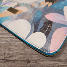 Load image into Gallery viewer, R36 - Botanical Flare