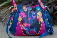 Load image into Gallery viewer, R32 - Dripping Paint Floral