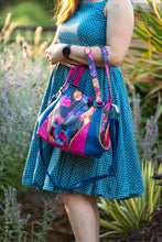 Load image into Gallery viewer, R32 - Dripping Paint Floral