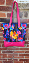 Load image into Gallery viewer, R32 - Dripping Paint Floral
