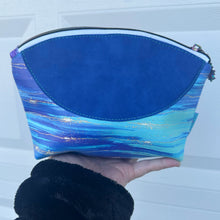 Load image into Gallery viewer, R23 - Aquatic Shimmer
