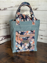 Load image into Gallery viewer, Pre-Order R38 - Oct. 3rd - Oct. 17th - Smudgy Acrylic Flowers
