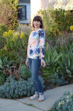 Load image into Gallery viewer, Pre-Order R41 - July 10th - July 24th - Watercolor Floral Border in Peach

