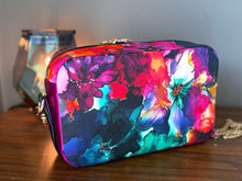 Load image into Gallery viewer, R36 - Hibiscus Splash
