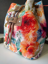 Load image into Gallery viewer, Pre-Order R41 - July 10th - July 24th - Fall Heather Floral
