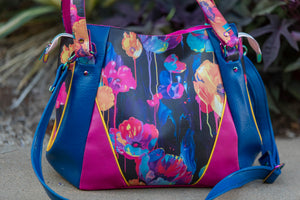 R32 - Dripping Paint Floral