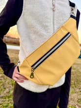 Load image into Gallery viewer, Pre-Order R39 - Jan. 9th - Jan. 23rd - SoftTouch WRO
